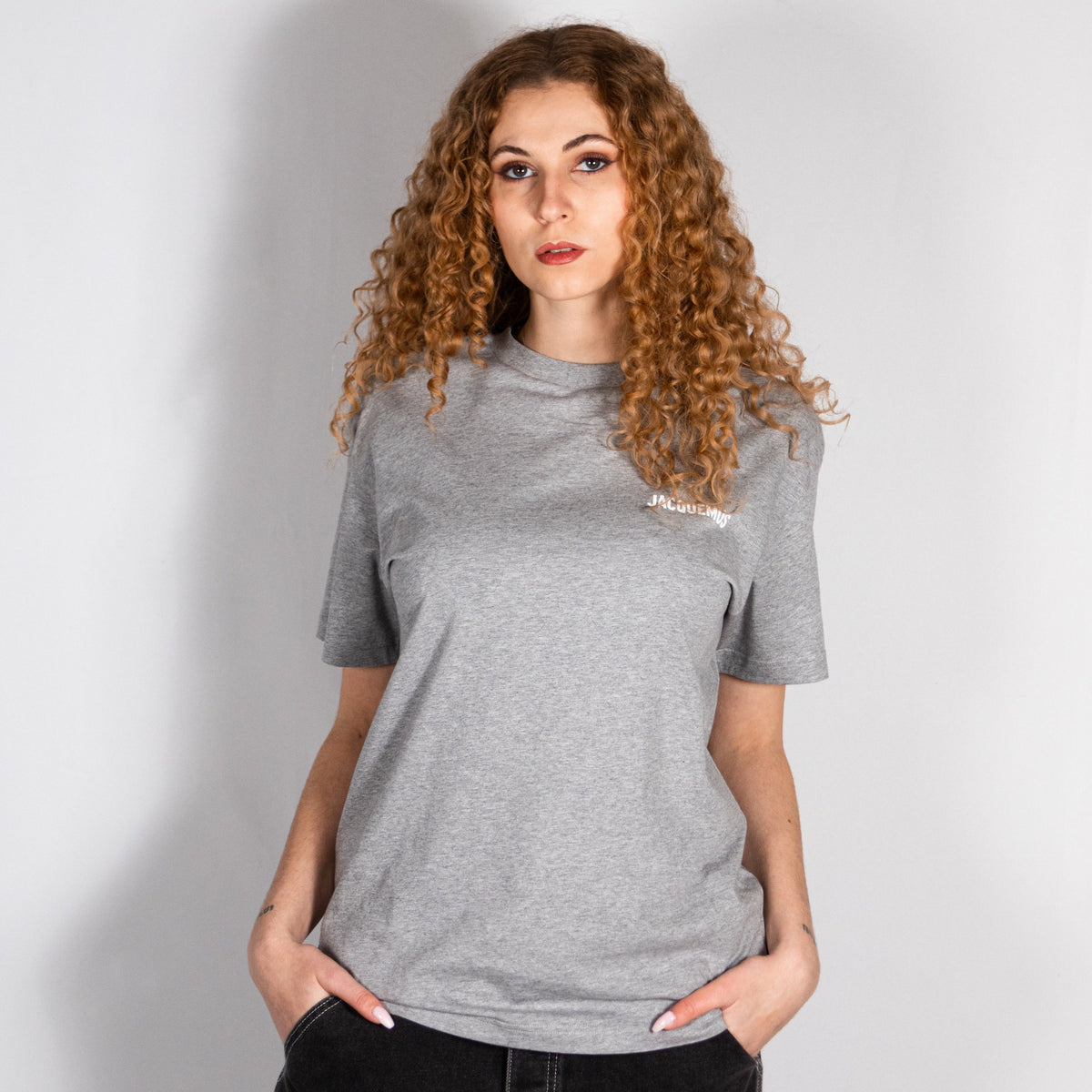 Jacquemus T-Shirt Gris