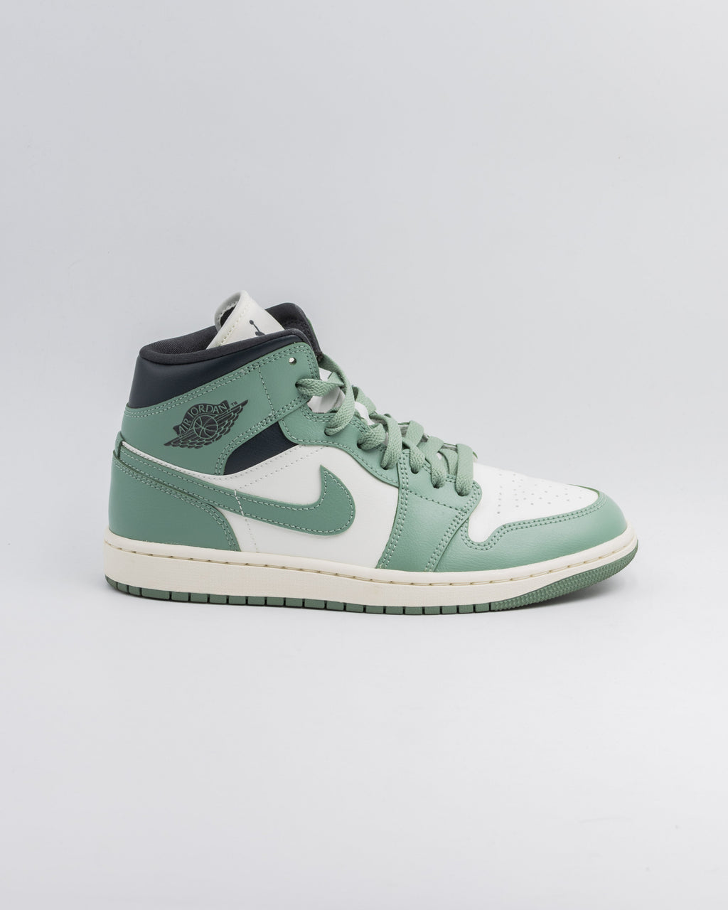 Jordan Air Jordan 1 Mid Jade Smoke
