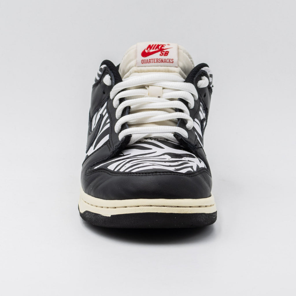 Nike Dunk SB Low OG QS Quartersnacks Zebra