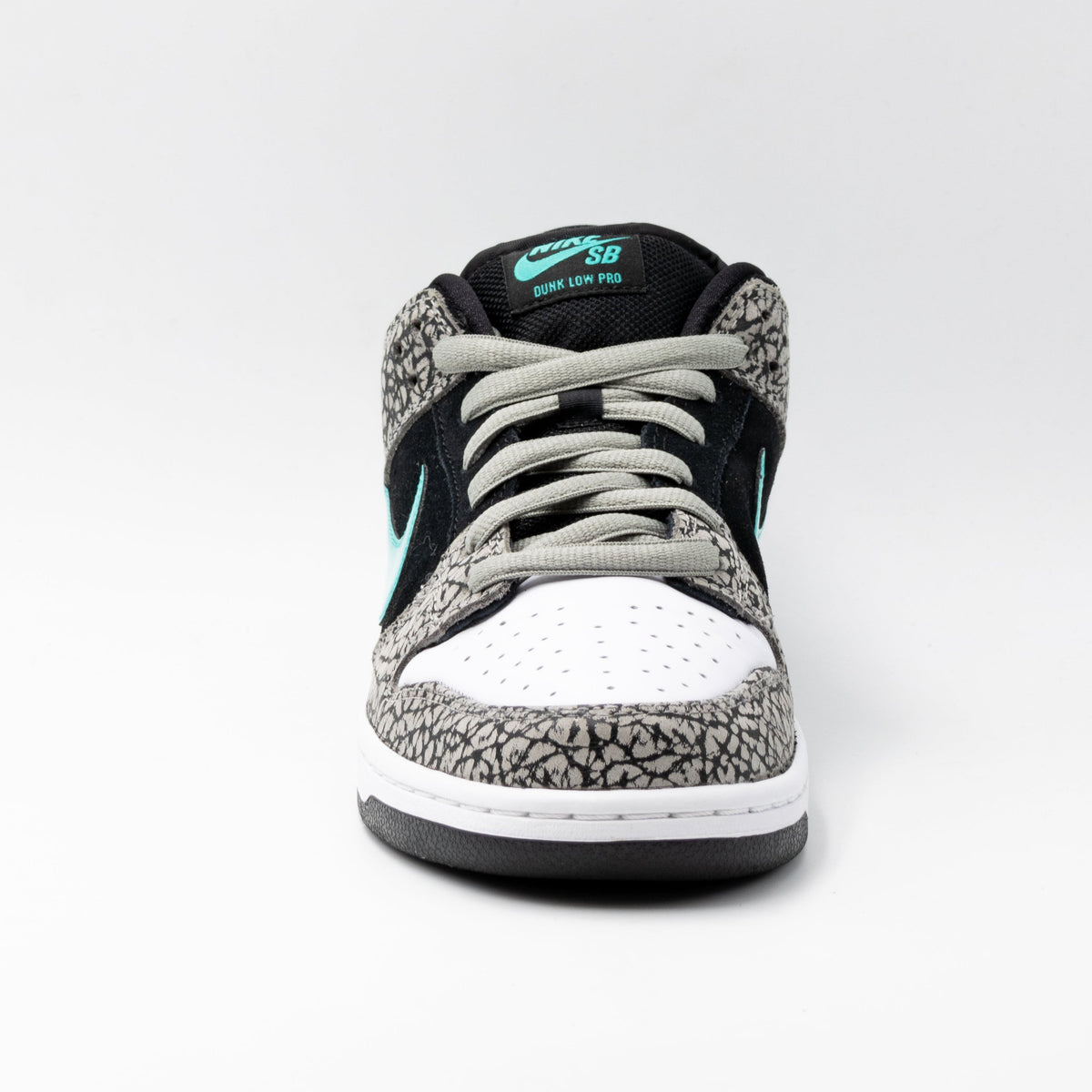 Nike Dunk SB Low atmos Elephant