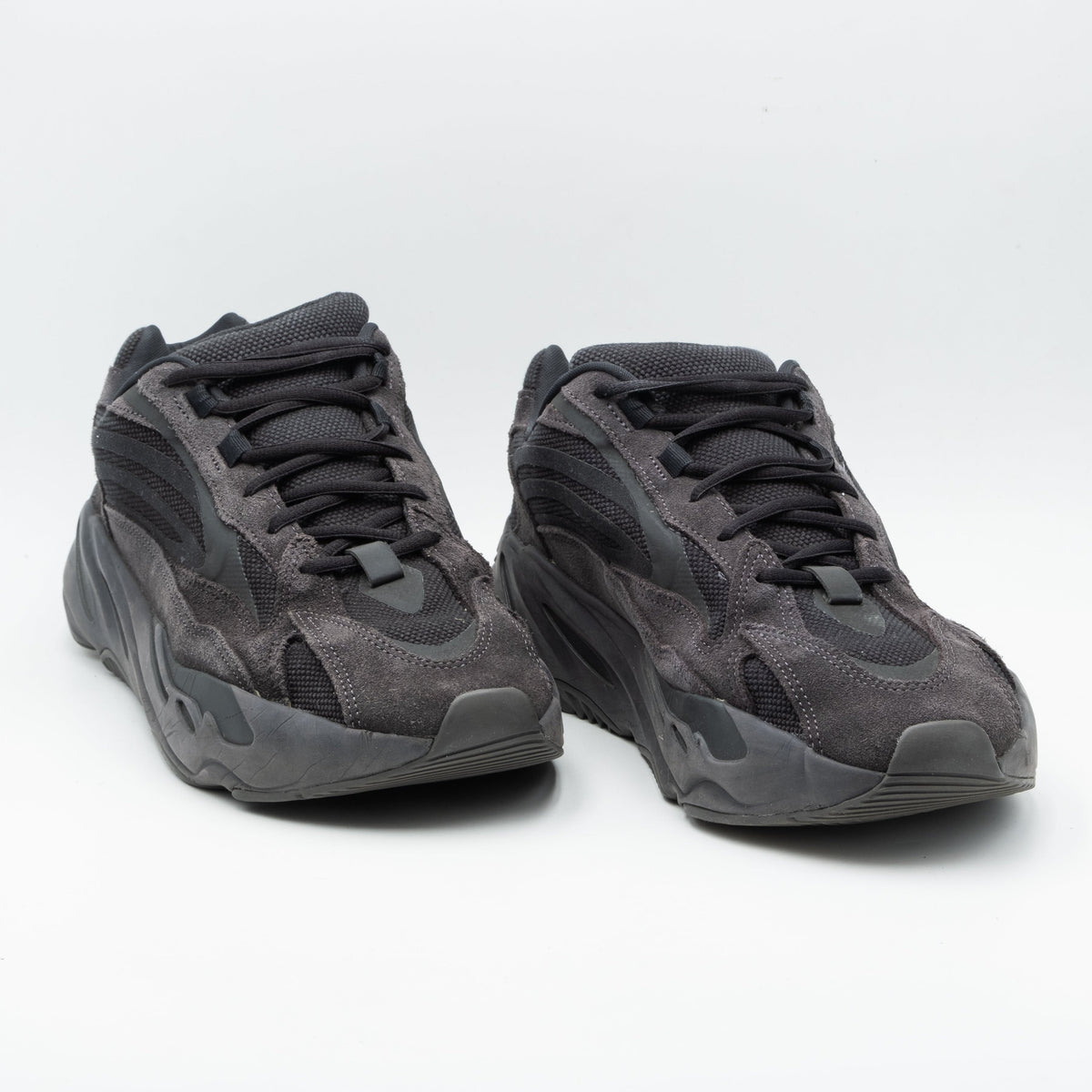 Adidas Yeezy Boost 700 V2 Vanta