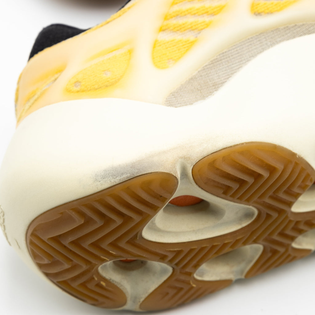 Adidas Yeezy 700 V3 Safflower