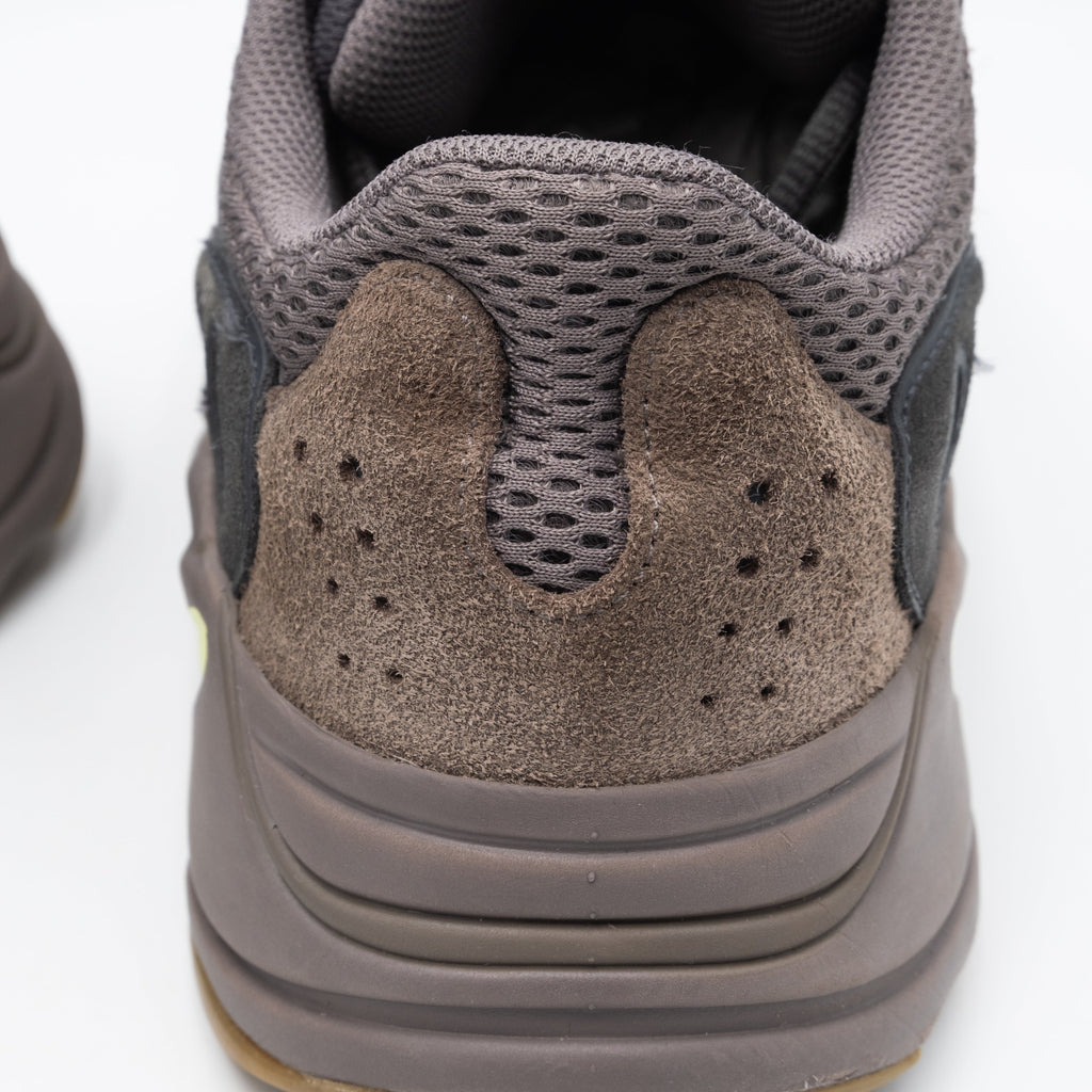 Adidas Yeezy Boost 700 Mauve