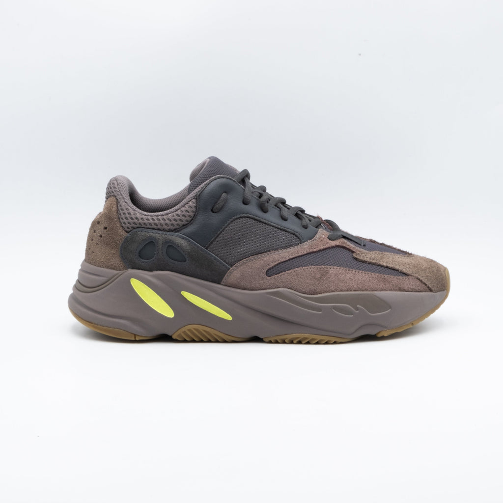 Adidas Yeezy Boost 700 Mauve