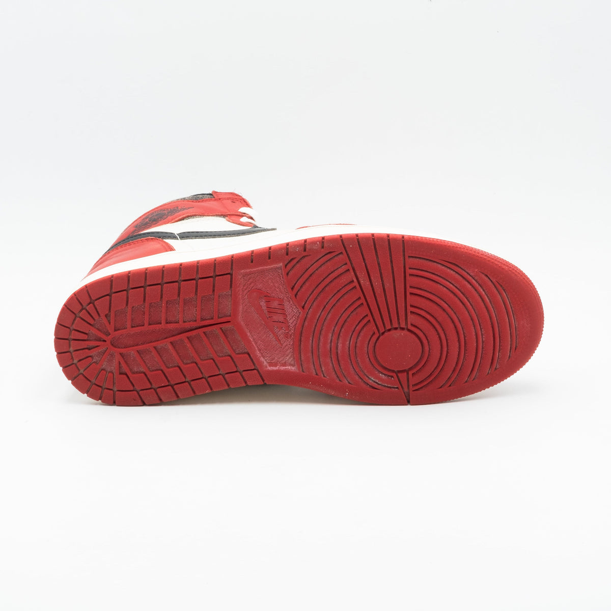 Air Jordan 1 Retro High OG Chicago Lost and Found