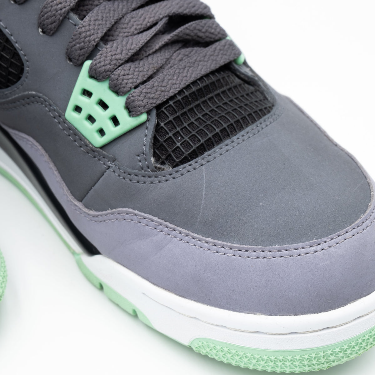 Air Jordan 4 Glow