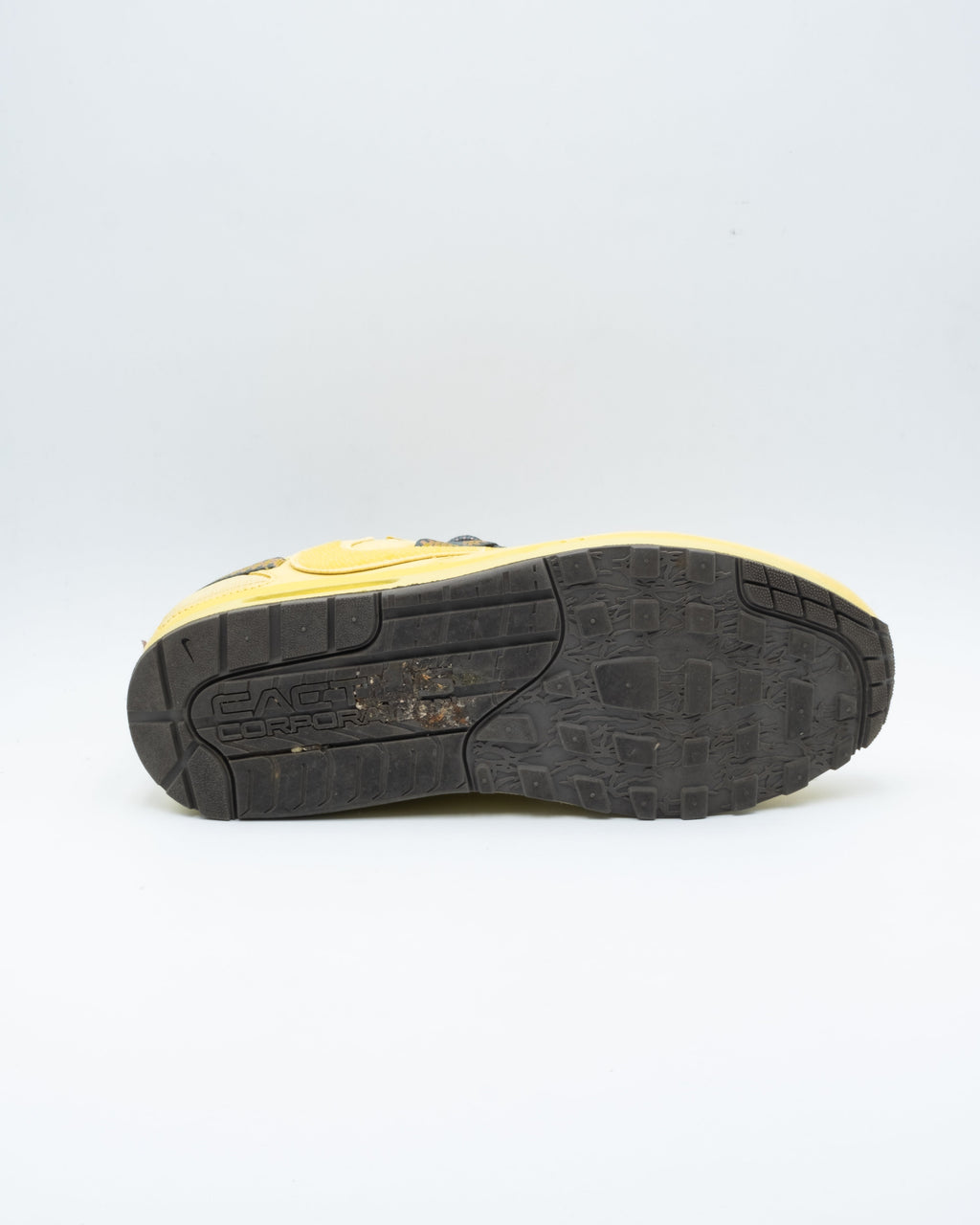 Nike Air Max 1 Travis Scott Cactus Jack Saturn Gold