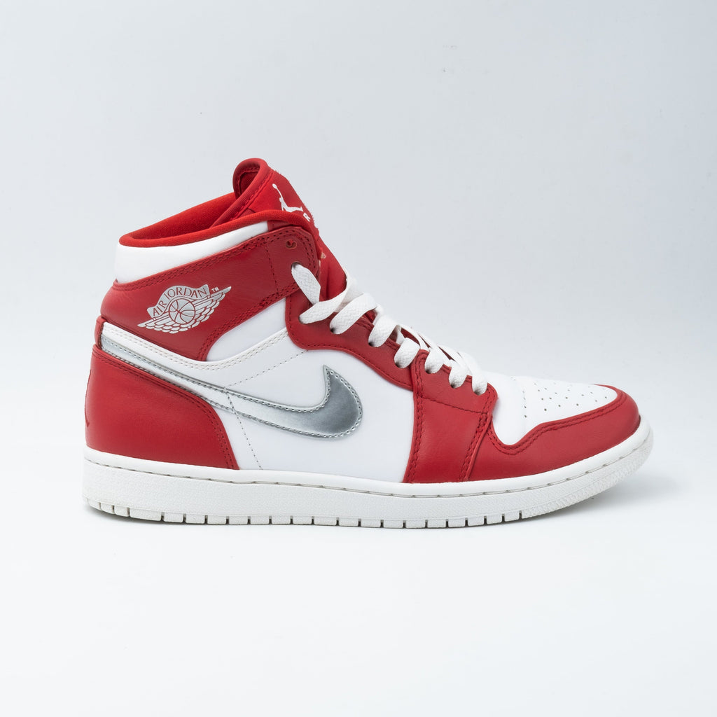 Air Jordan 1 Retro High 1 Retro Silver Medal
