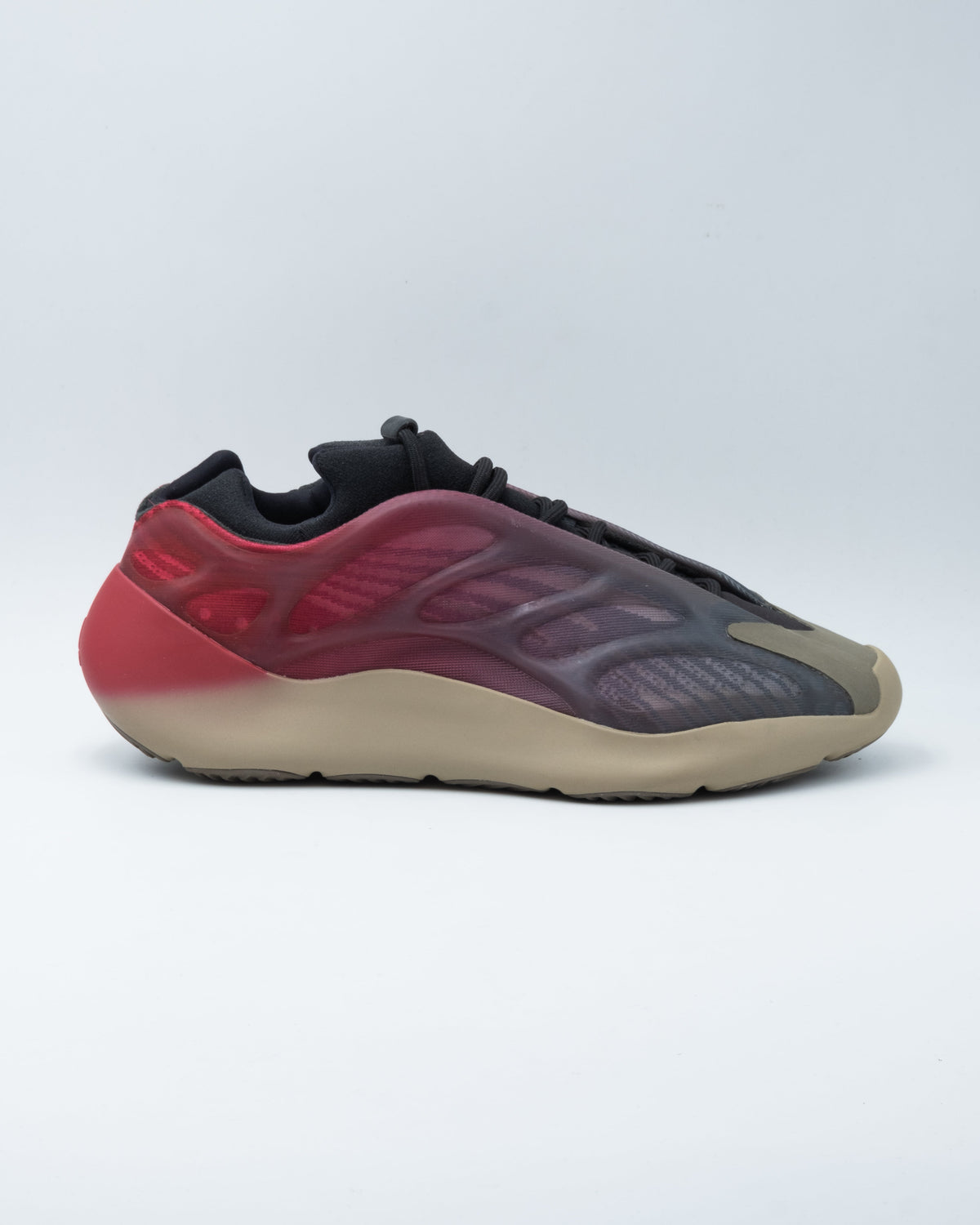 Adidas Yeezy 700 V3 Fade Carbon