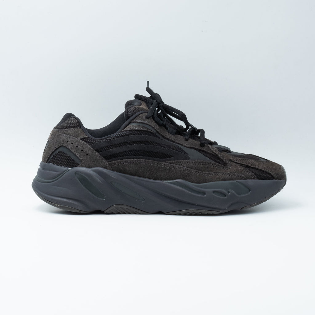 Adidas Yeezy Boost 700 V2 Vanta