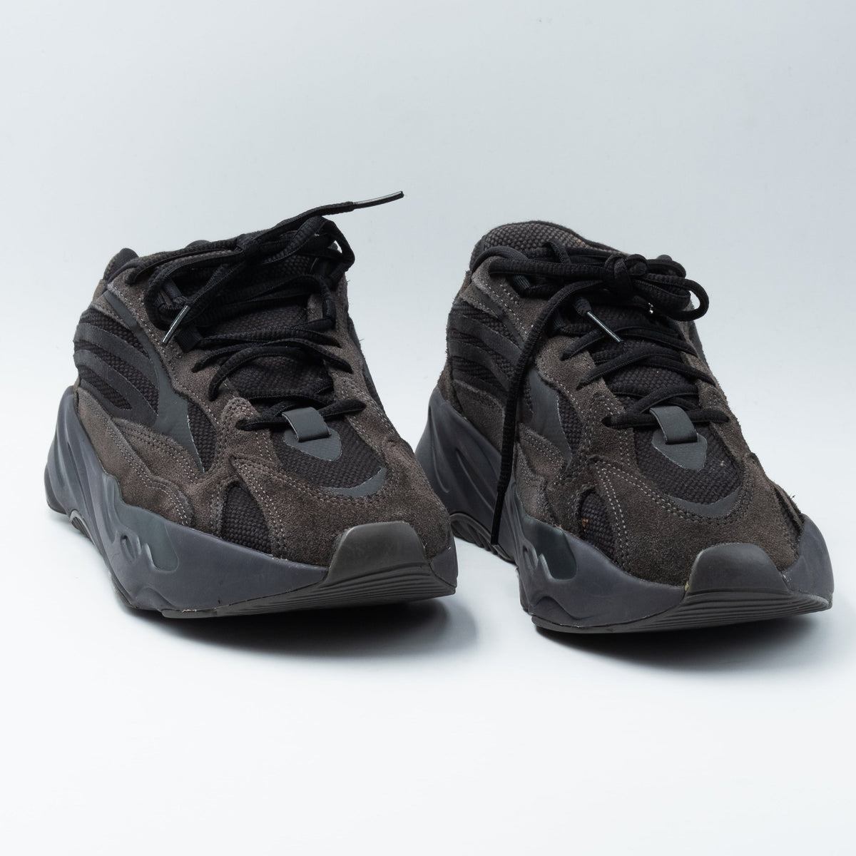 Adidas Yeezy Boost 700 V2 Vanta