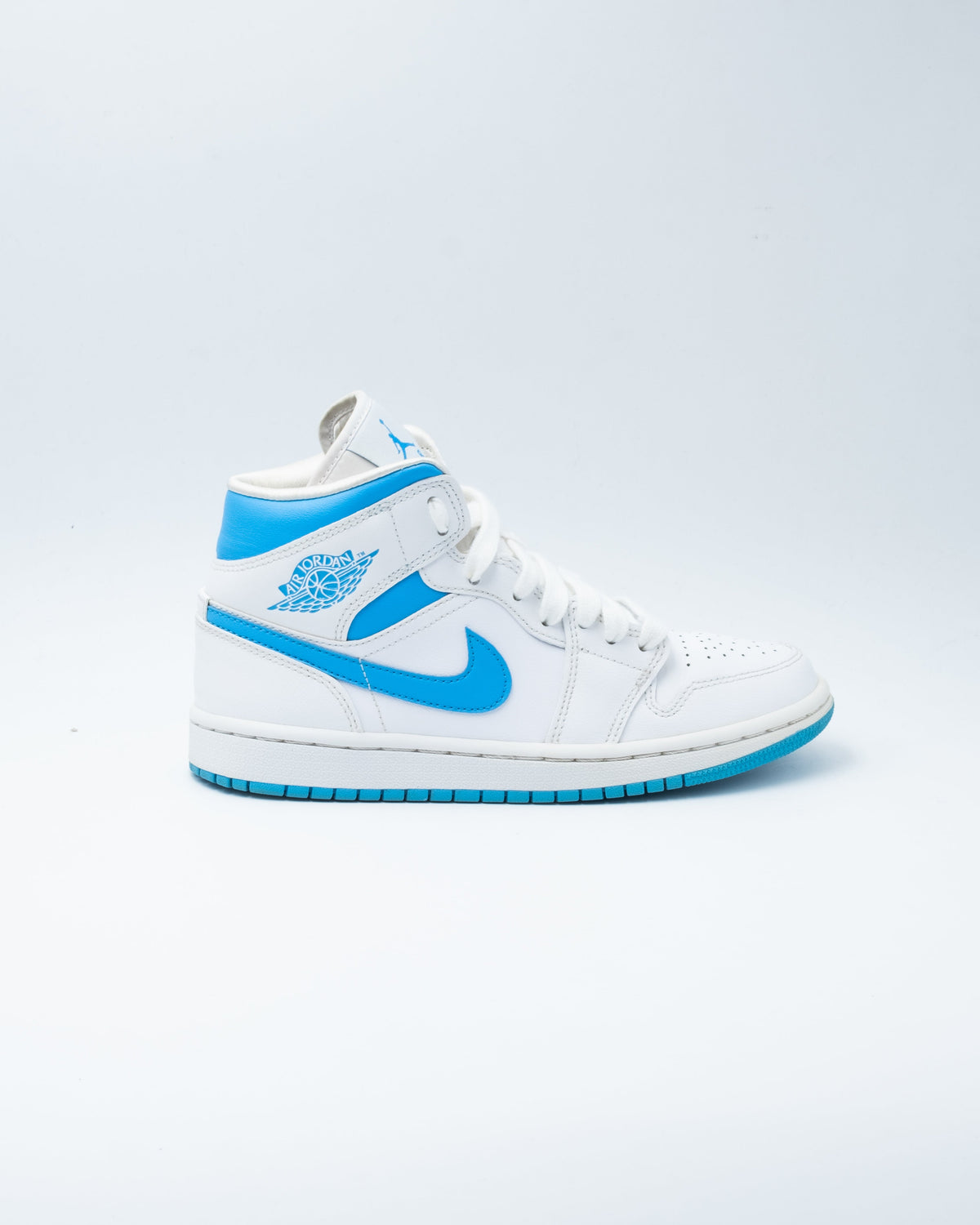 Air Jordan 1 Mid UNC