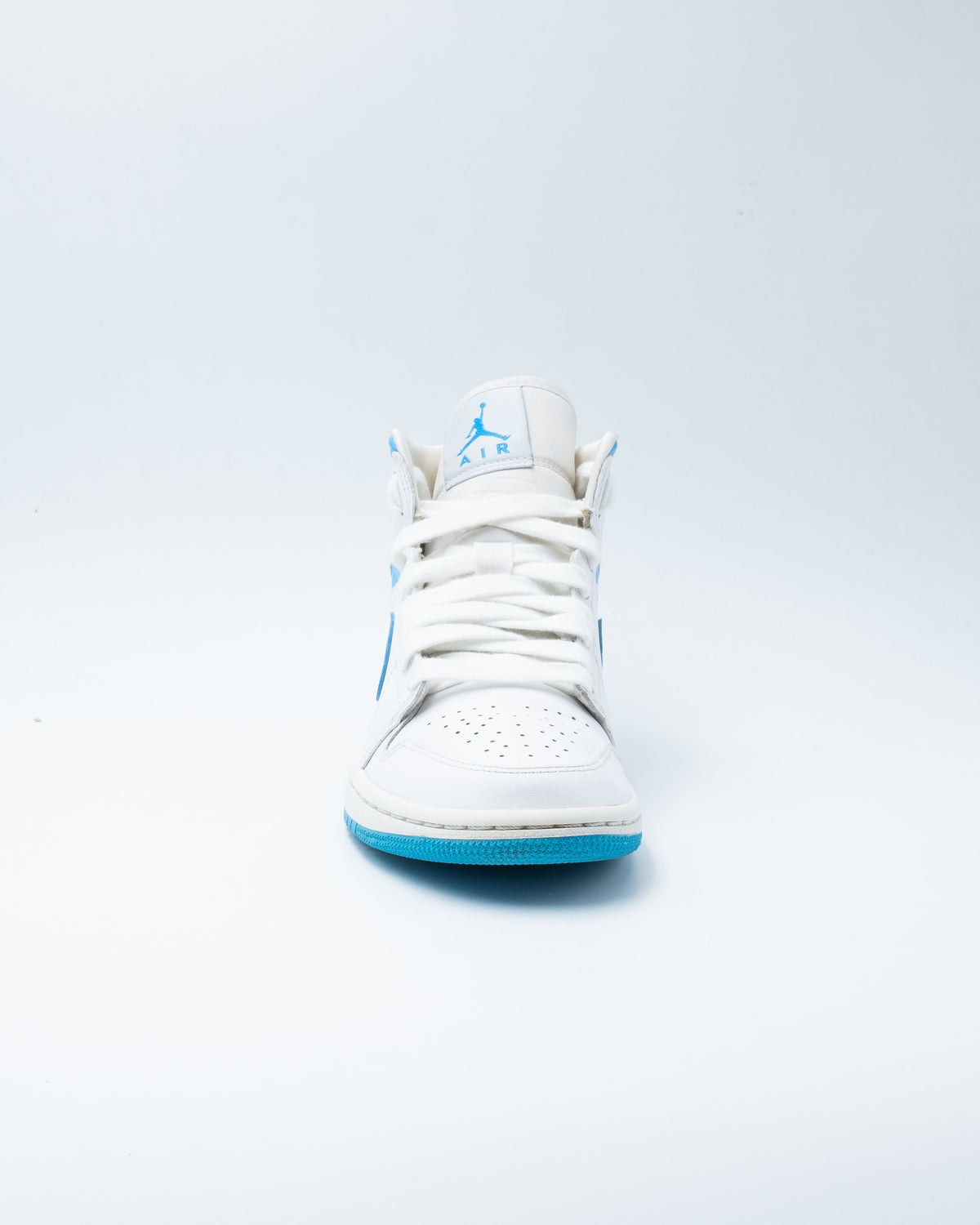 Air Jordan 1 Mid UNC