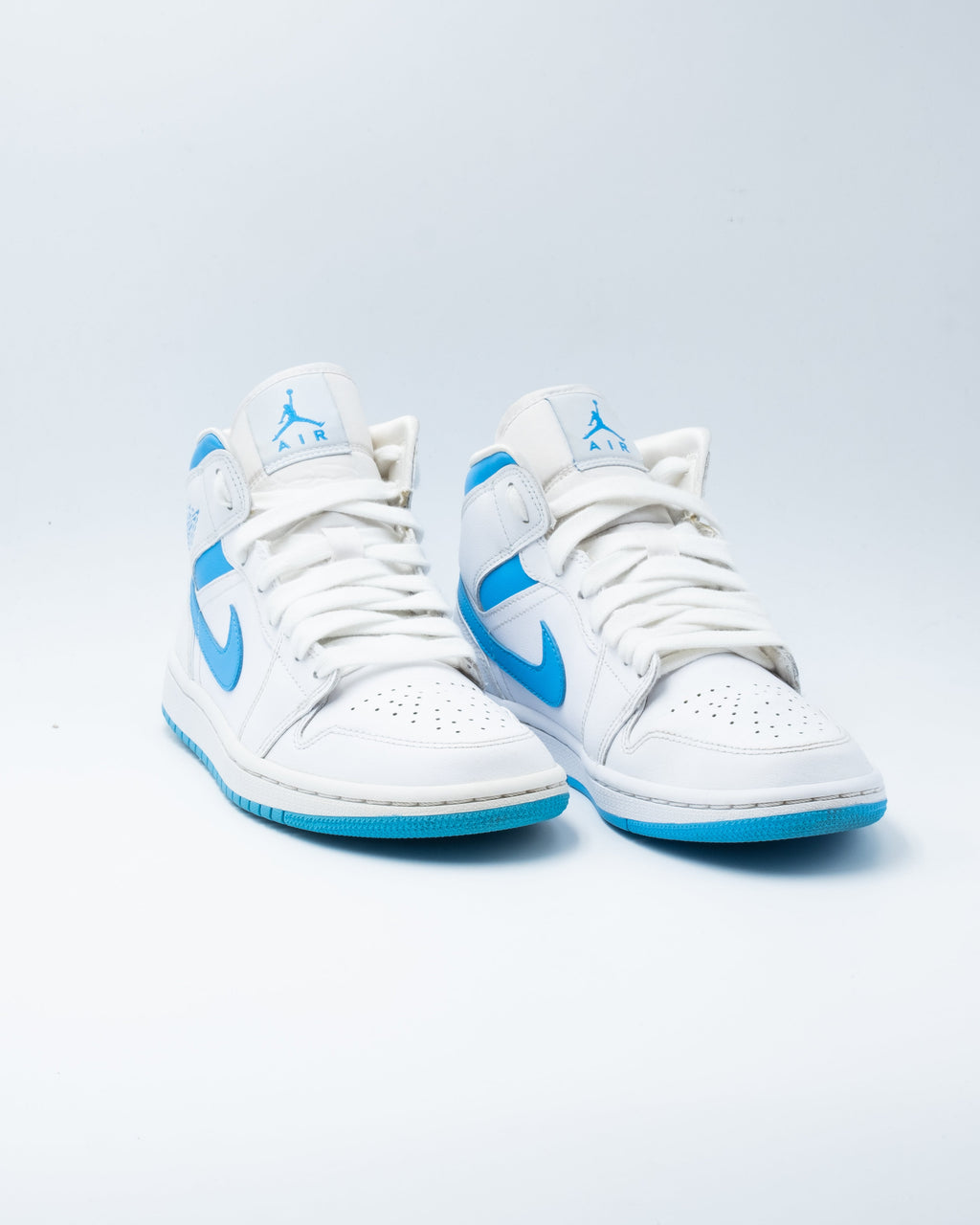 Air Jordan 1 Mid UNC