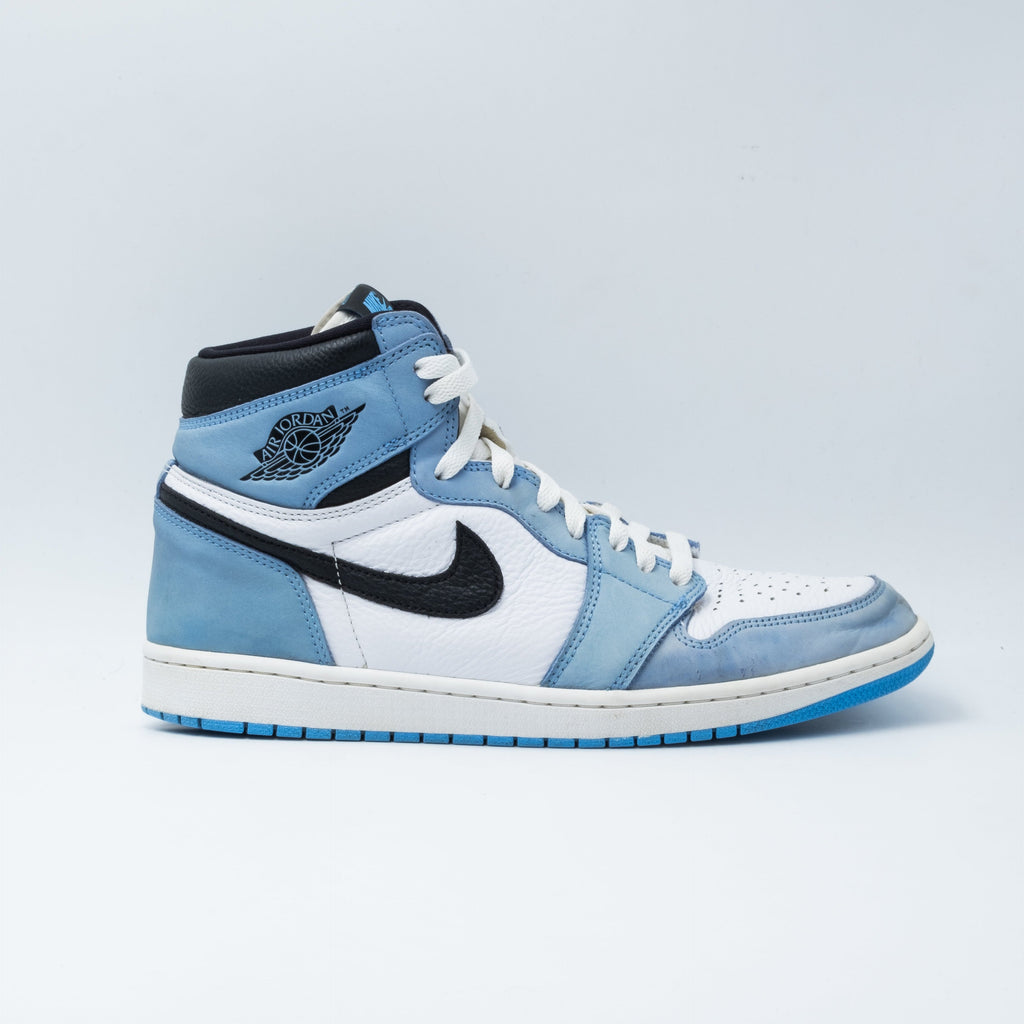 Air Jordan 1 Retro High Hyper Royal Smoke Grey