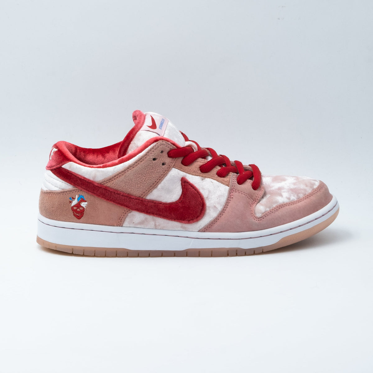 Nike Dunk SB Low StrangeLove Skateboards
