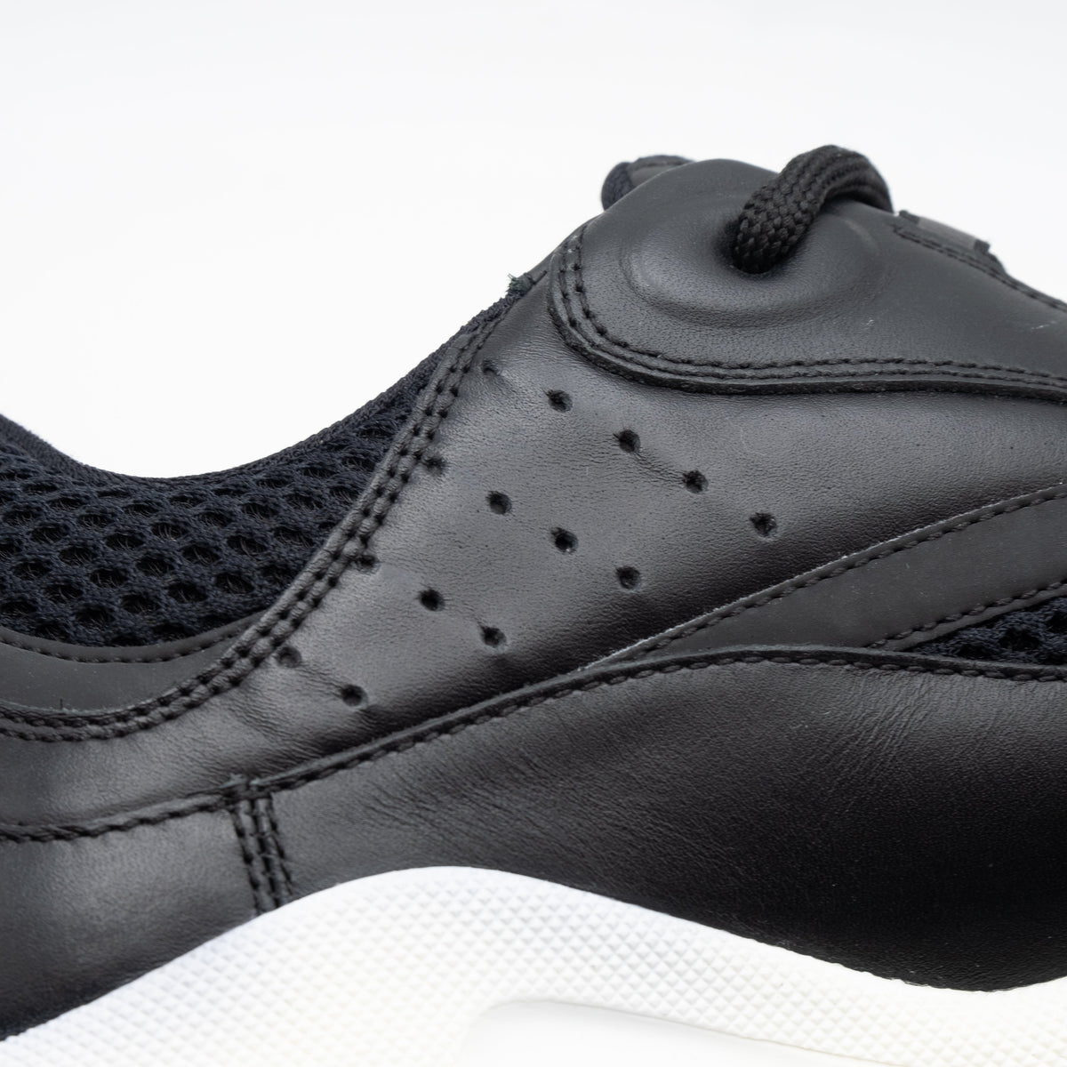 Dior B22 Noir