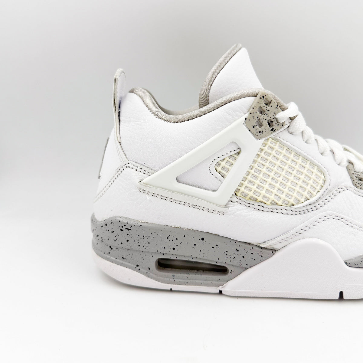 Air Jordan 4 Retro White Oreo