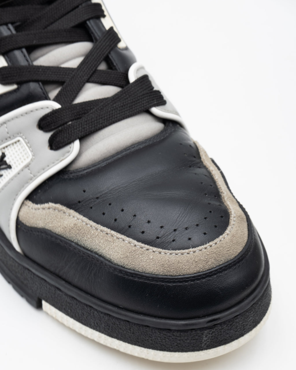 Louis Vuitton LV Trainer Black Grey