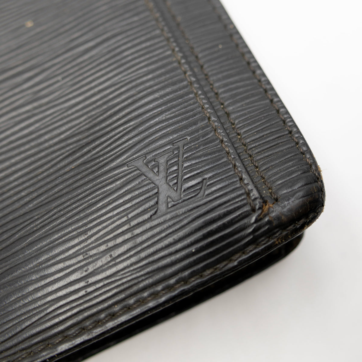 Louis Vuitton Sac Pochette avec Dragonne Cuir Epi Noir