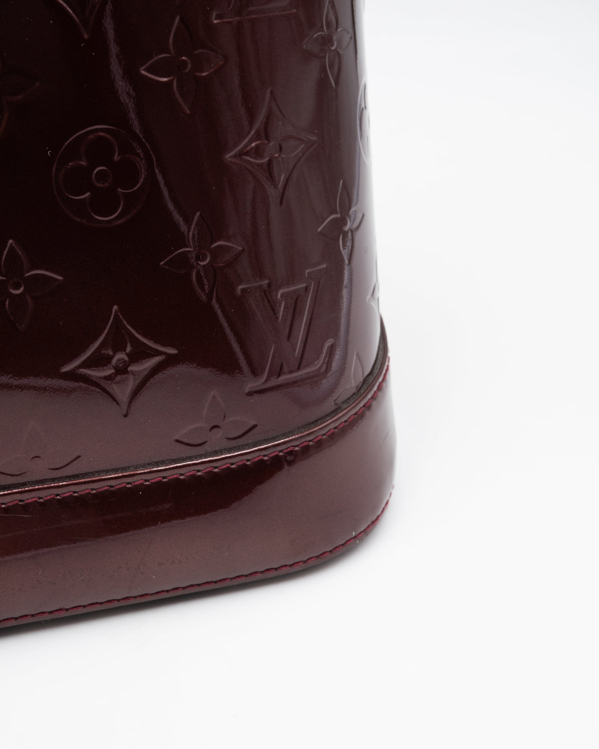 Louis Vuitton Sac à main Alma MM Vernis Aubergine