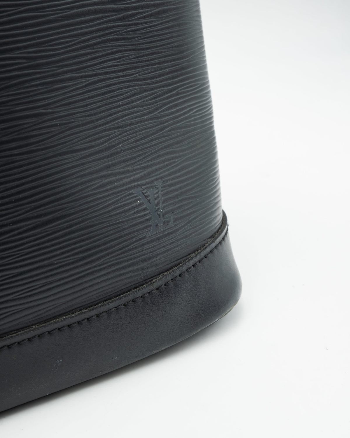 Louis Vuitton Sac à main Alma PM Epi Noir