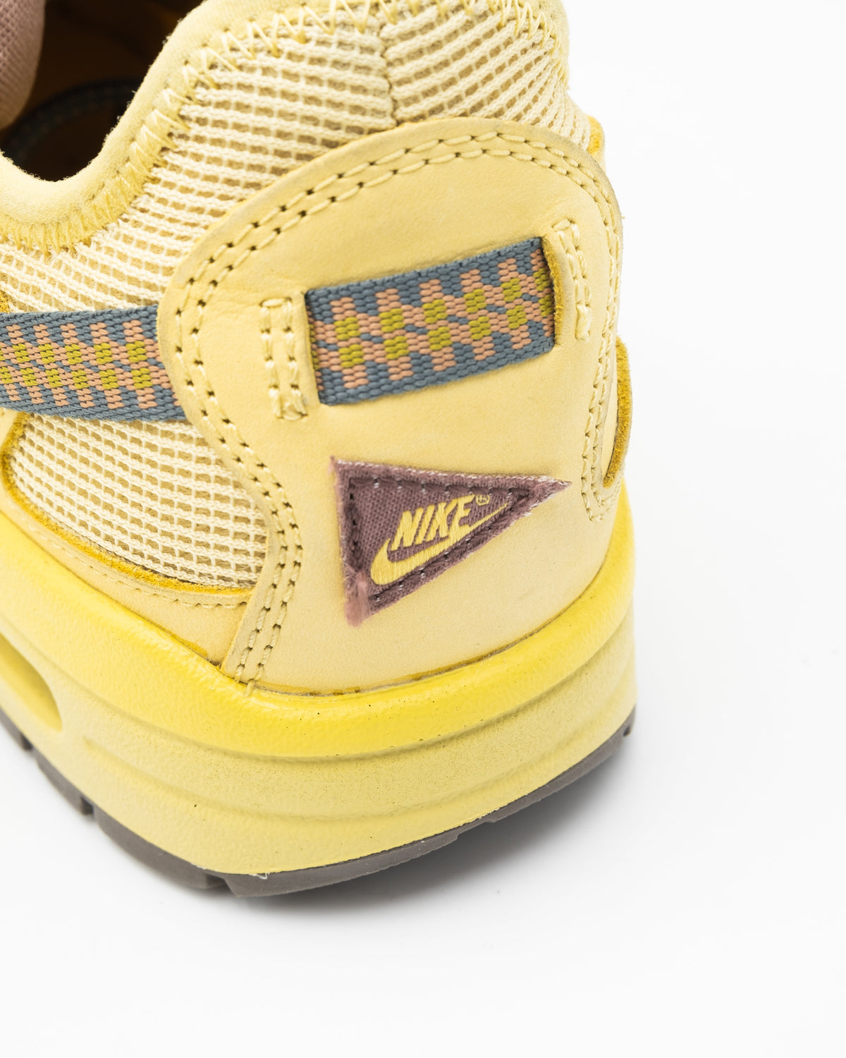 Nike Air Max 1 Travis Scott Cactus Jack Saturn Gold