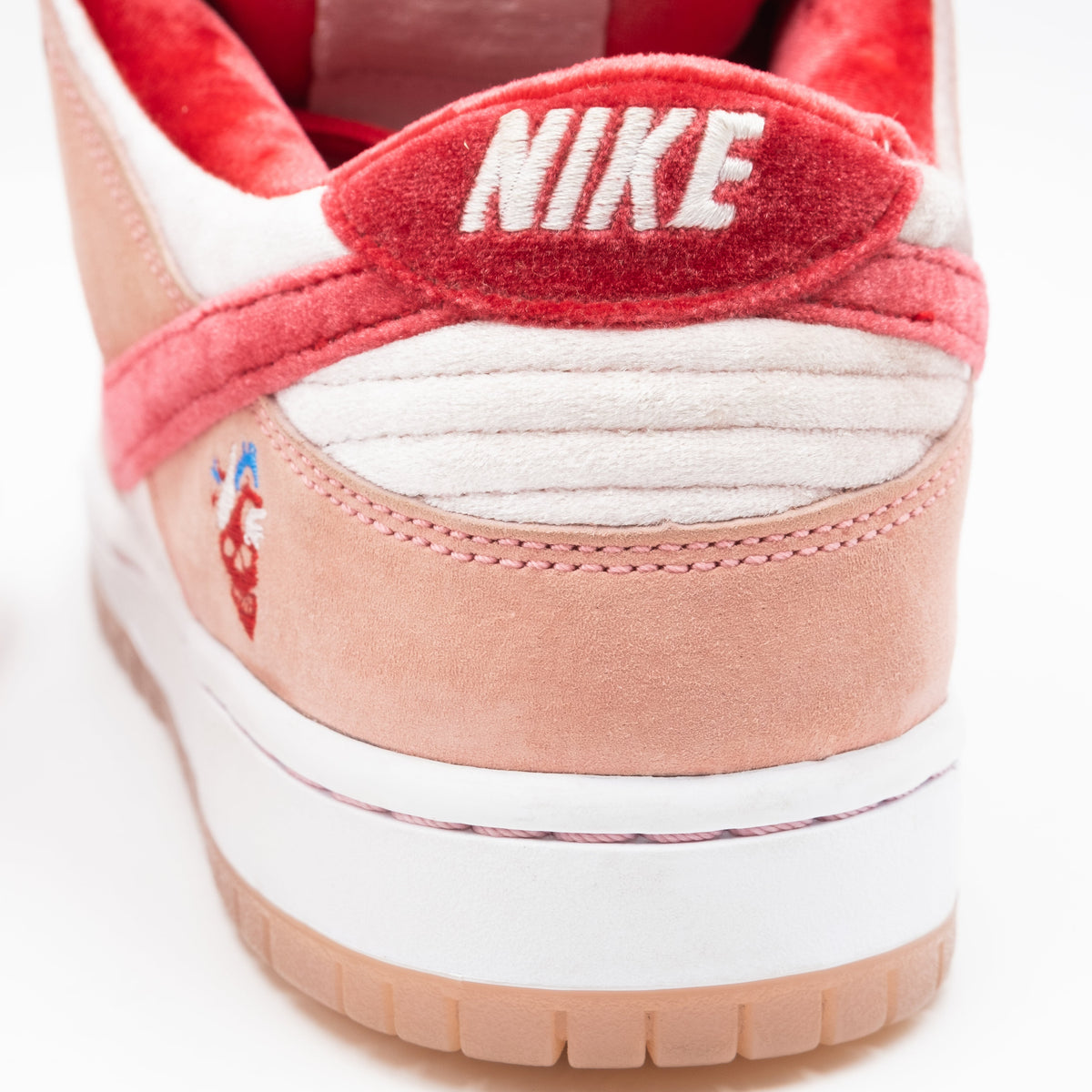 Nike Dunk SB Low StrangeLove Skateboards