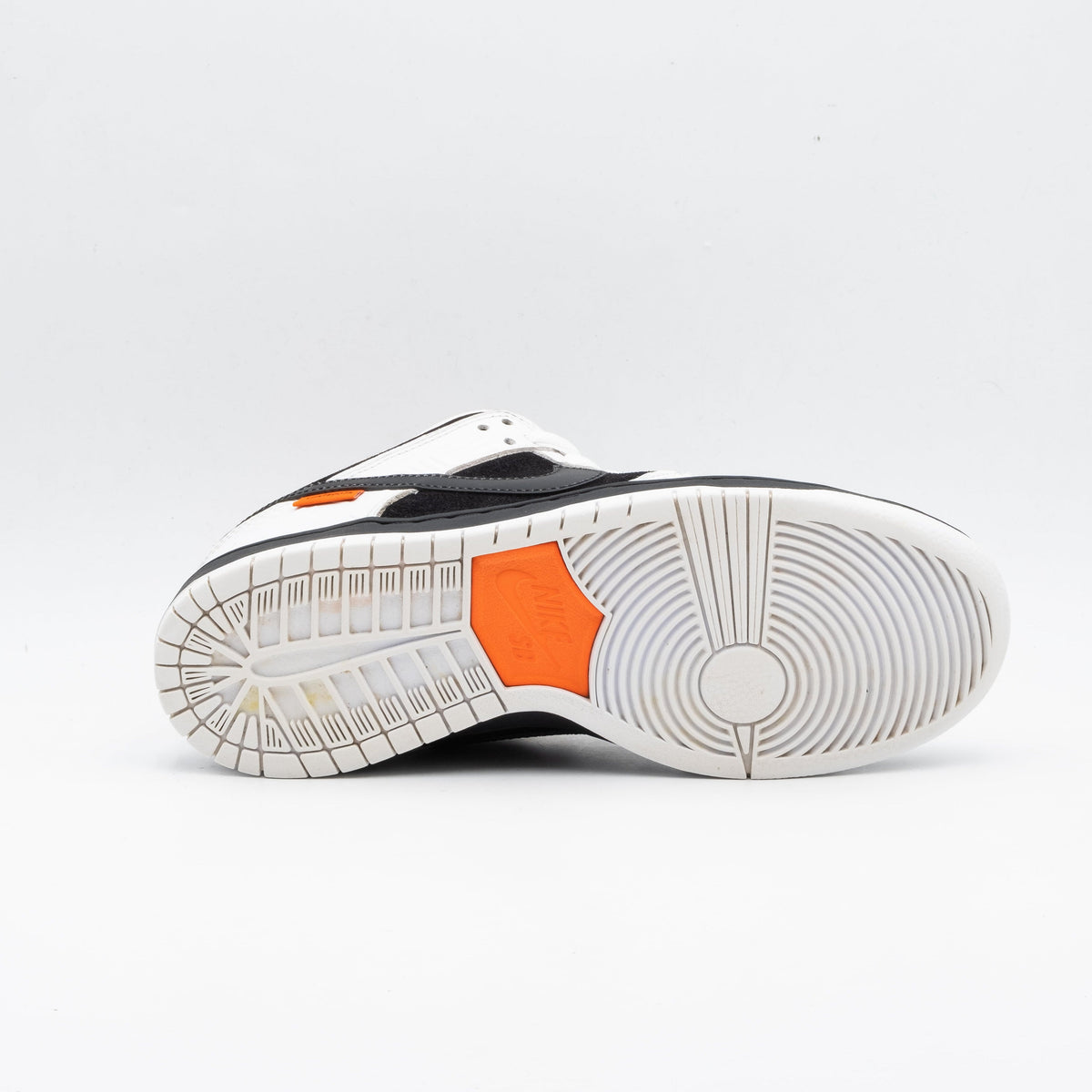 Nike Dunk SB Low TIGHTBOOTH