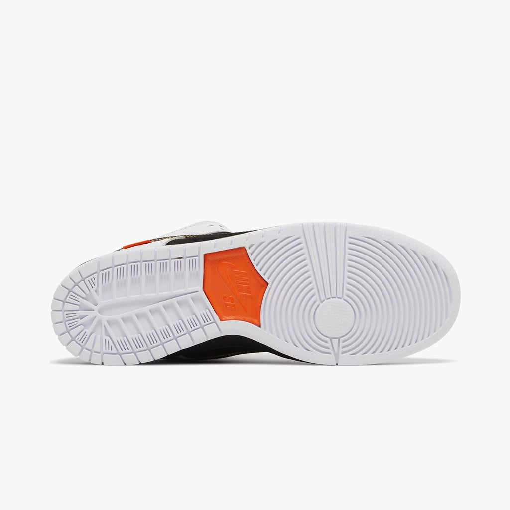 Nike Dunk SB Low TIGHTBOOTH