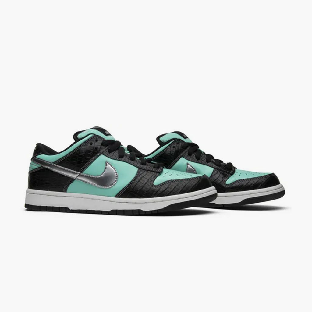 Nike Dunk SB Low Diamond Supply Co.