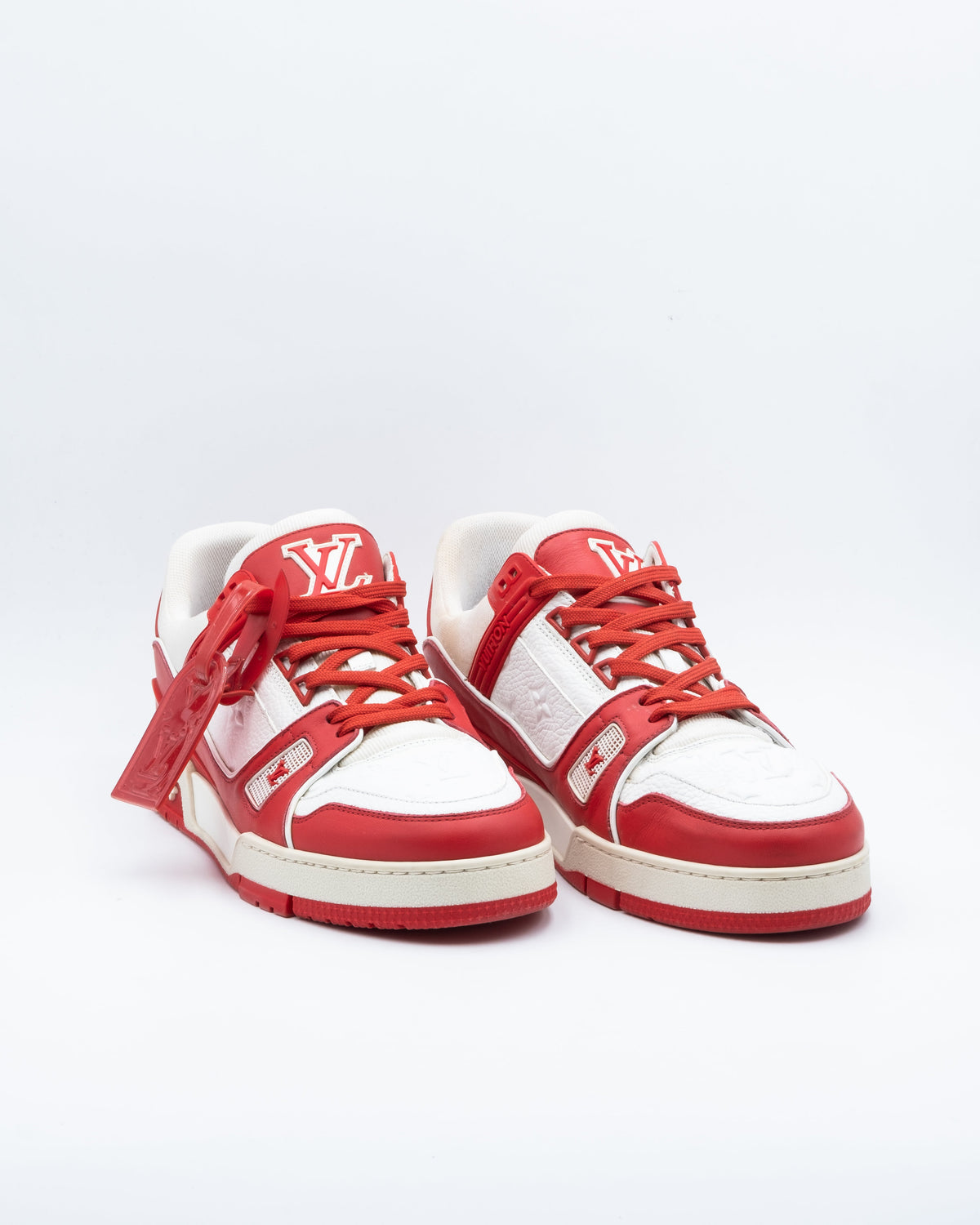 Trainer Red White