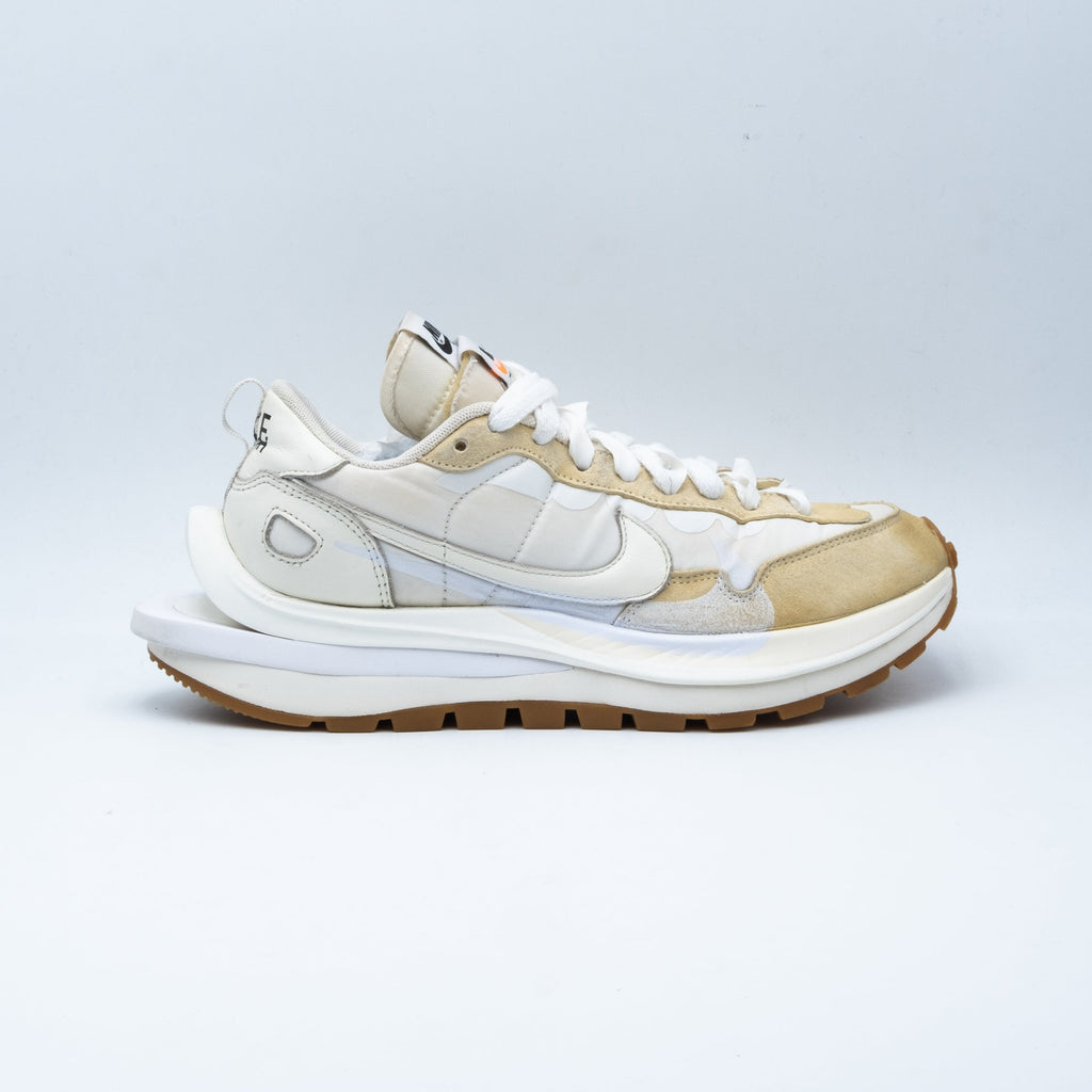 Nike Vaporwaffle sacai Sail Gum