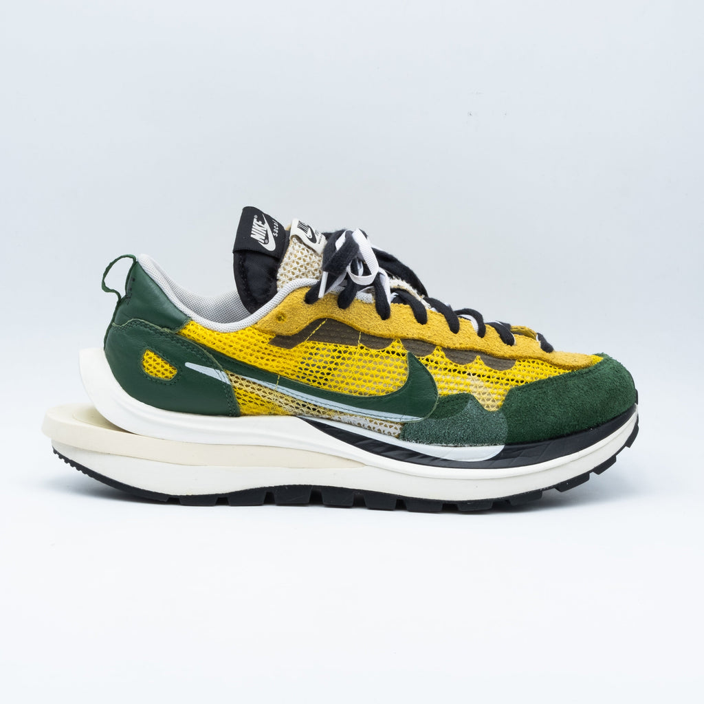 Nike Vaporwaffle sacai Tour Yellow Stadium Green