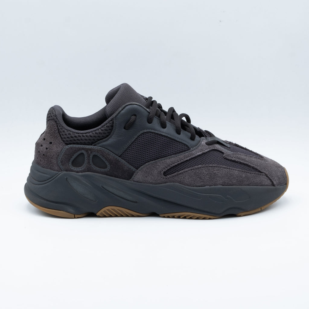 Adidas Yeezy Boost 700 Utility Black