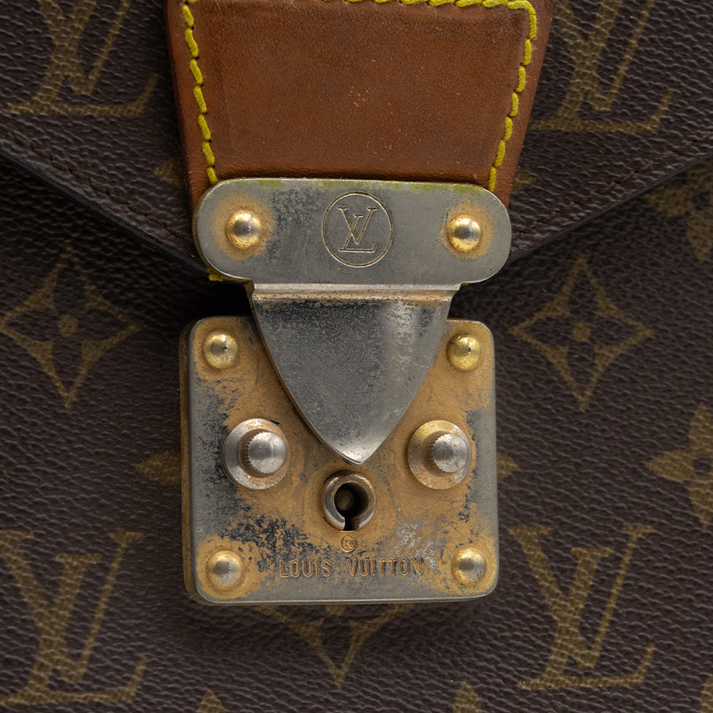 Louis Vuitton Pochette Serviette Ambassador Monogram Marron