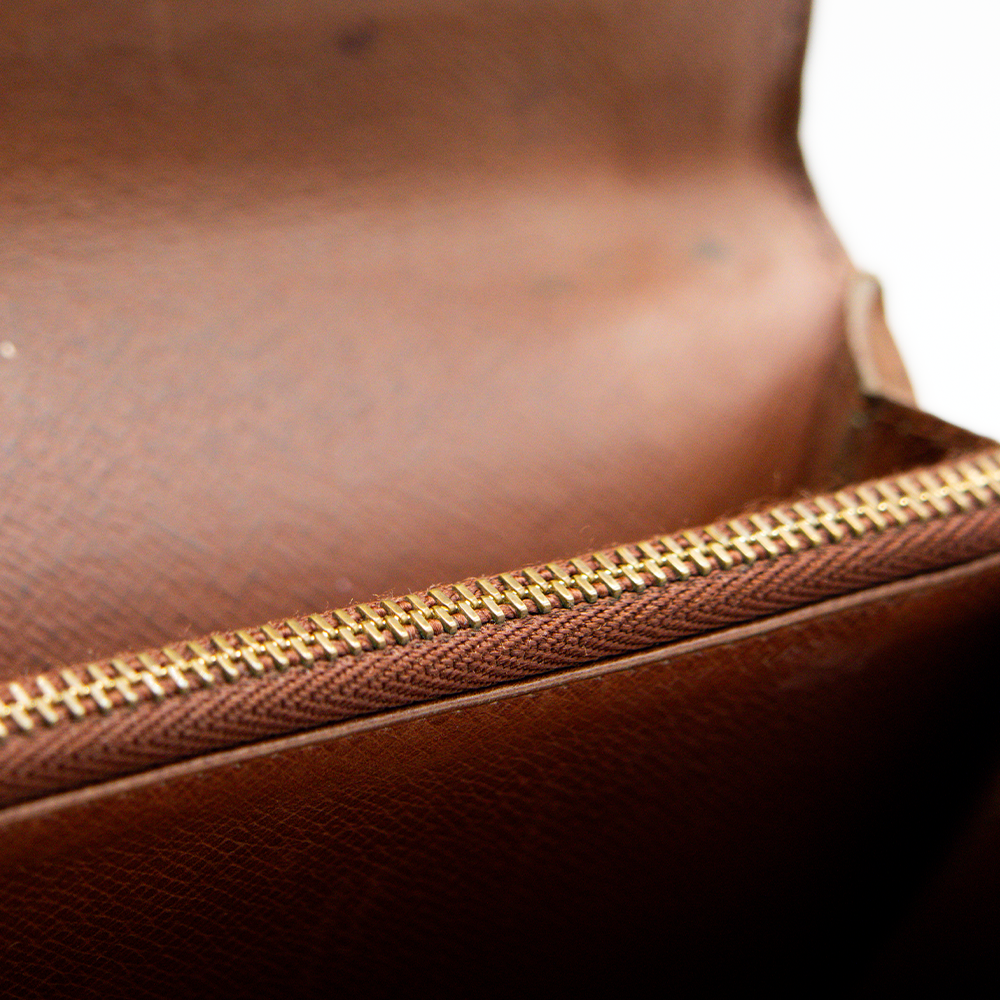 Louis Vuitton Porte Monnaie Tresor Monogram Marron