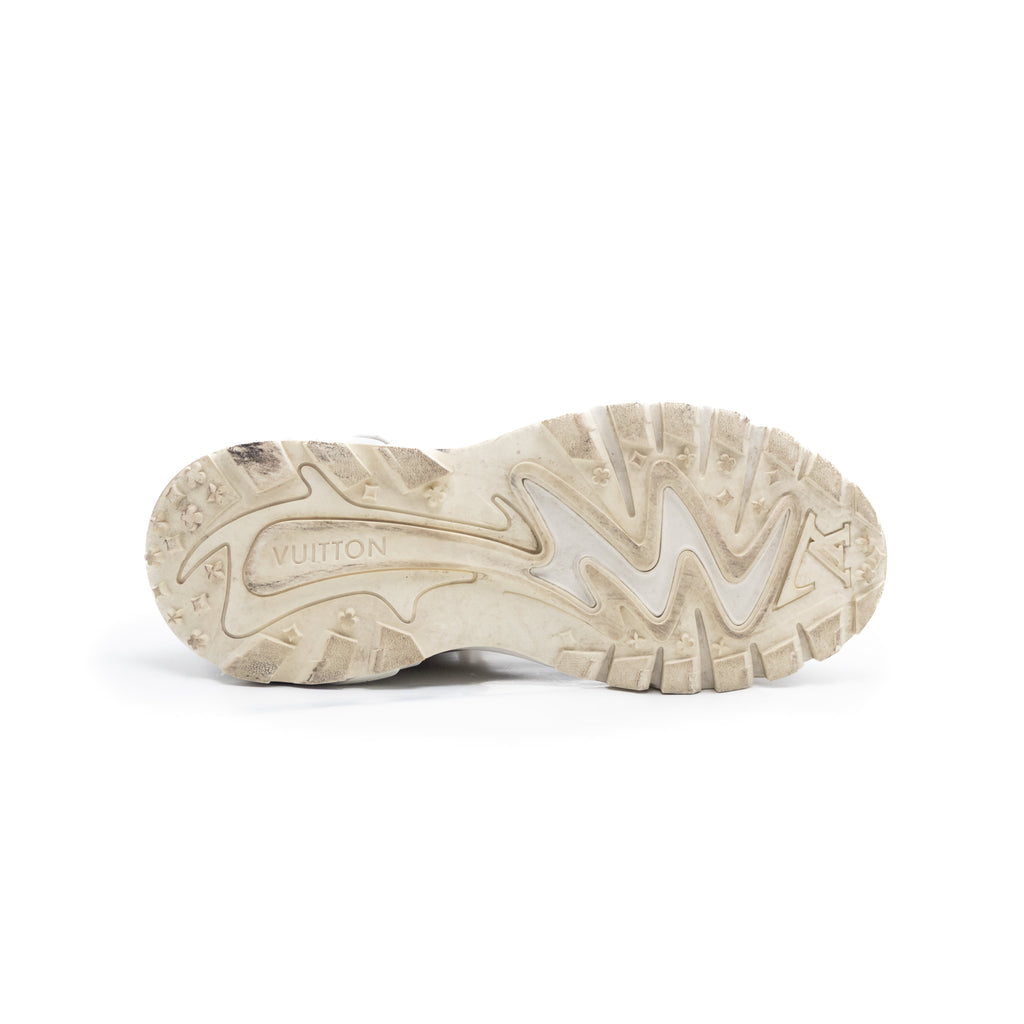 Louis Vuitton Runner Tatic Beige