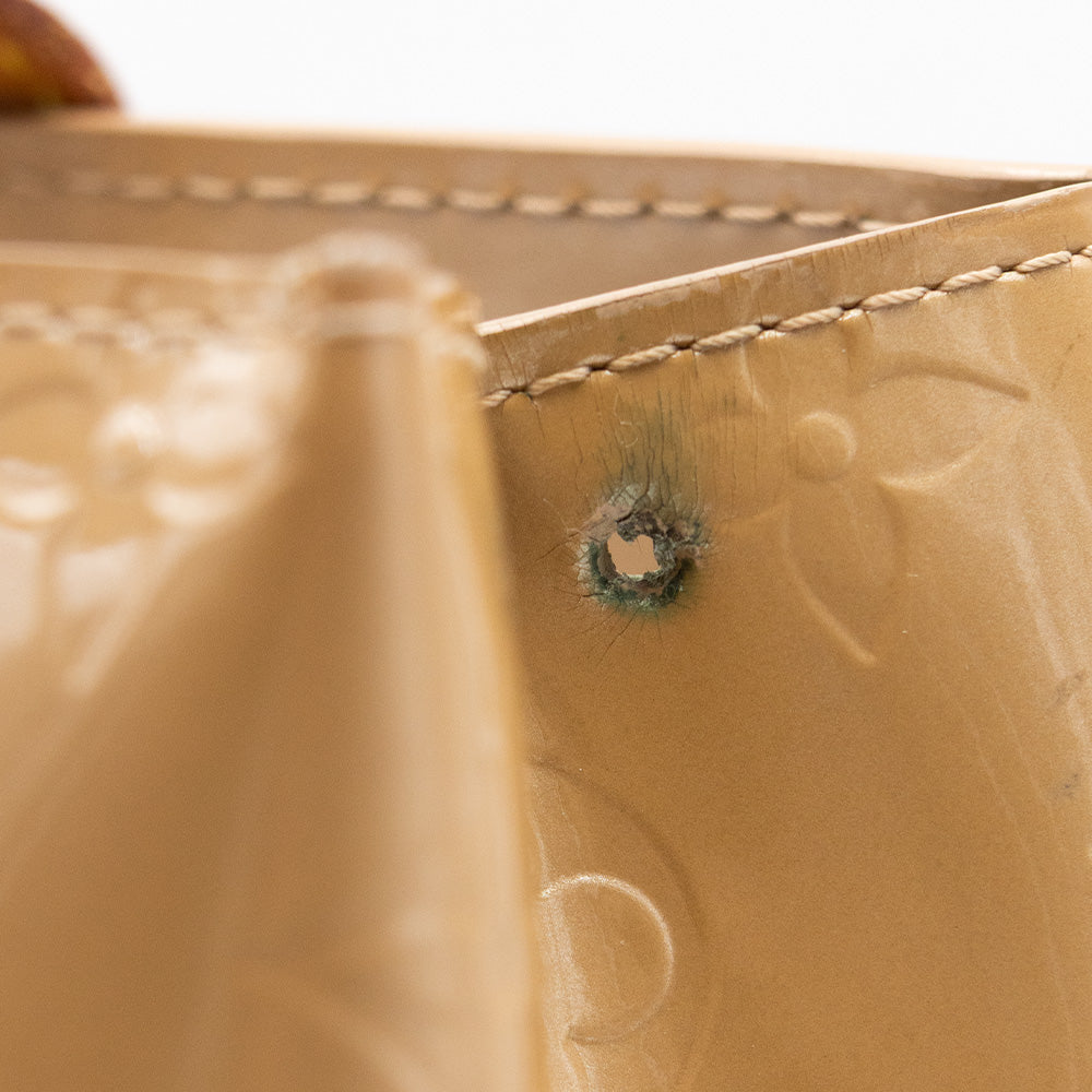 Louis Vuitton Sac à main Vernis Reade PM Beige