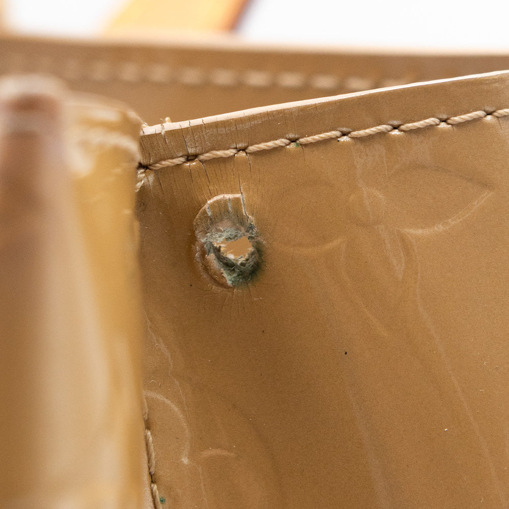 Louis Vuitton Sac à main Vernis Reade PM Beige