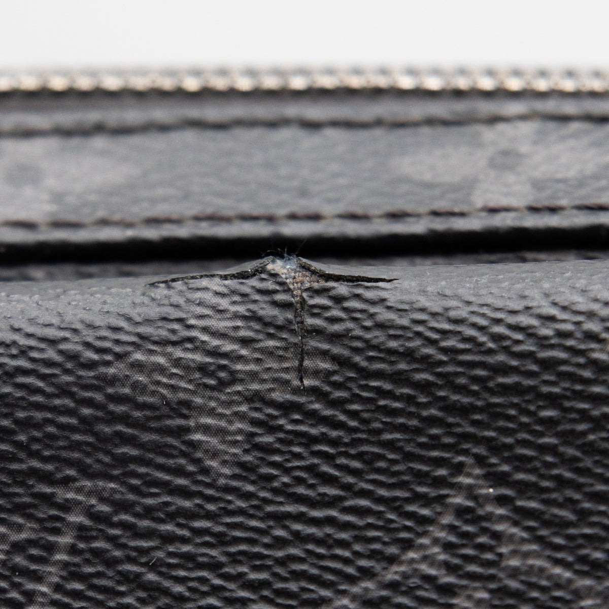Louis Vuitton Sacoche Steamer Messenger Anthracite Grey