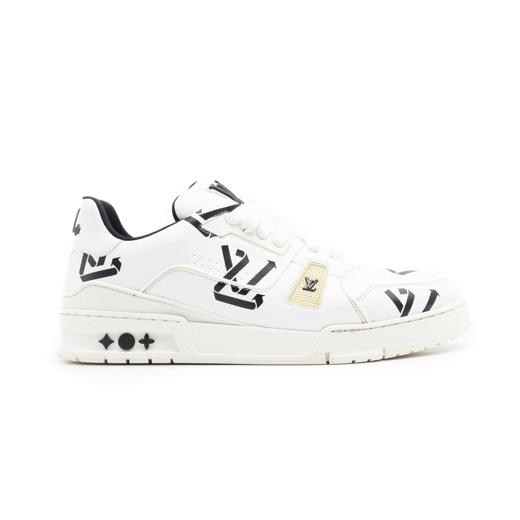 Louis Vuitton Trainer White Black Logo