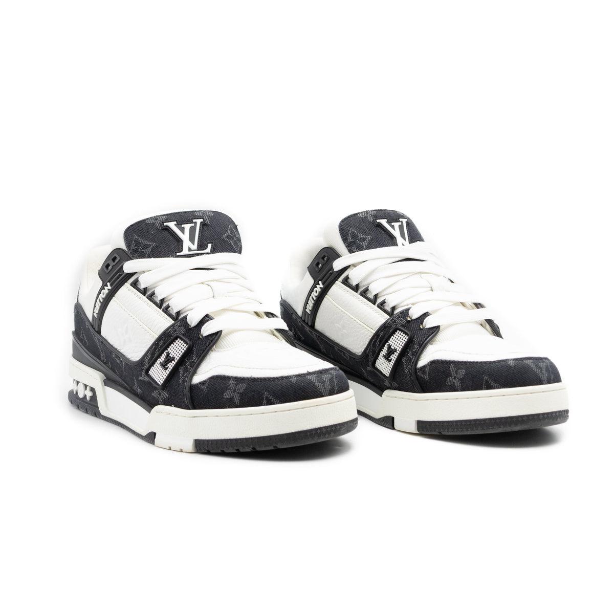 Louis Vuitton Trainer White Black White