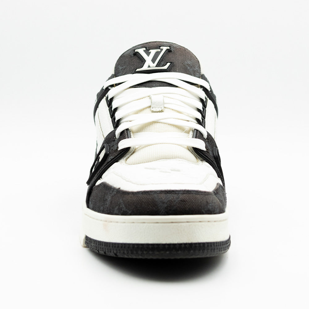 Louis Vuitton Trainer White Black White