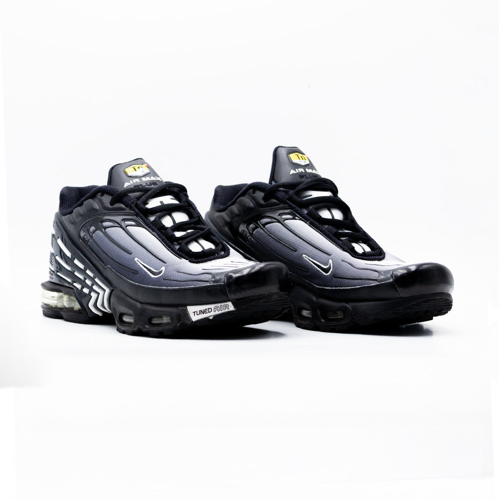 Nike Air Max Plus 3 coloris noir/blanc