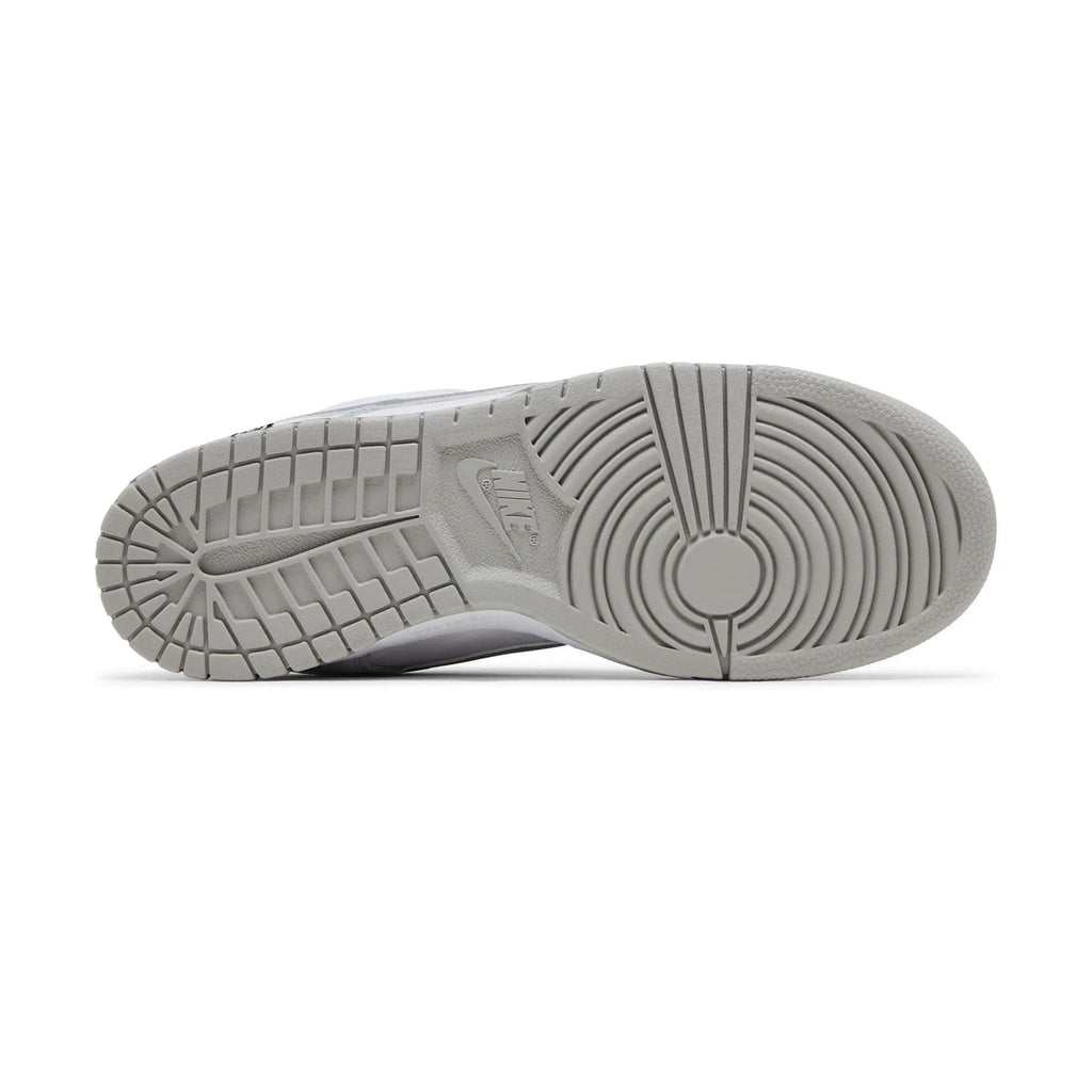 Nike SB Dunk Low Supreme 94 White Metallic Silver