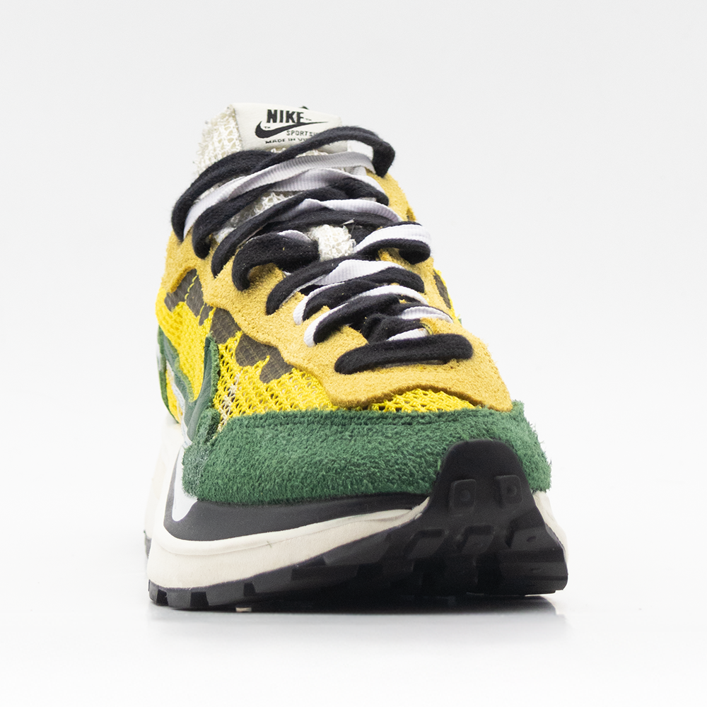 Nike Vaporwaffle sacai Tour Yellow Stadium Green