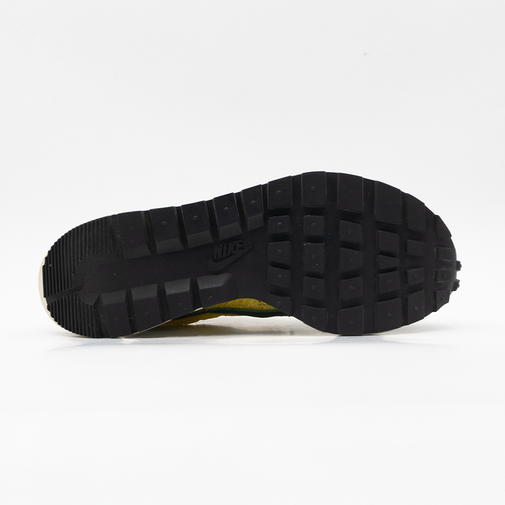Nike Vaporwaffle sacai Tour Yellow Stadium Green