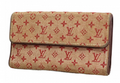 Portefeuille trois volets Louis Vuitton Monogram Mini Porte-Trésor International cerise